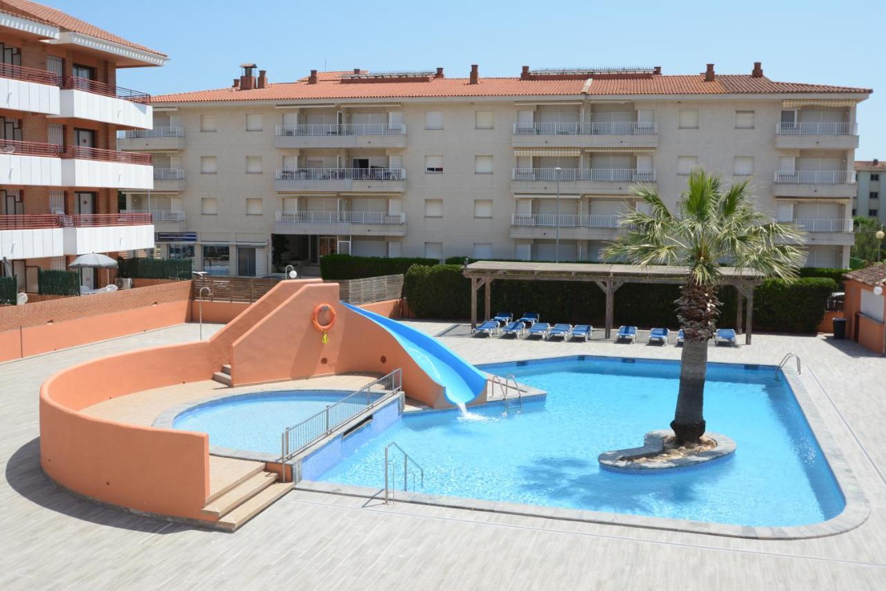 Apartamentos familiares Sa Gavina Gaudí L'Estartit Bagian luar foto