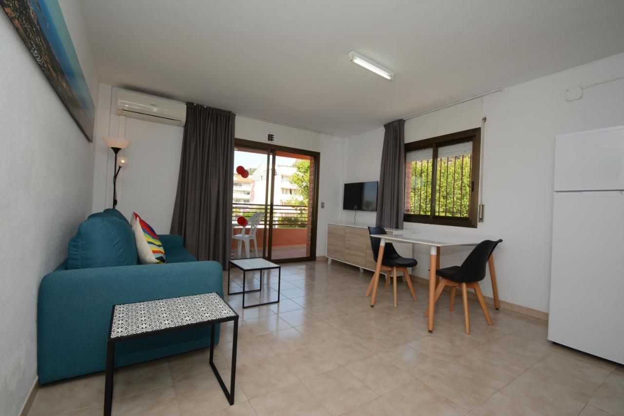 Apartamentos familiares Sa Gavina Gaudí L'Estartit Bagian luar foto