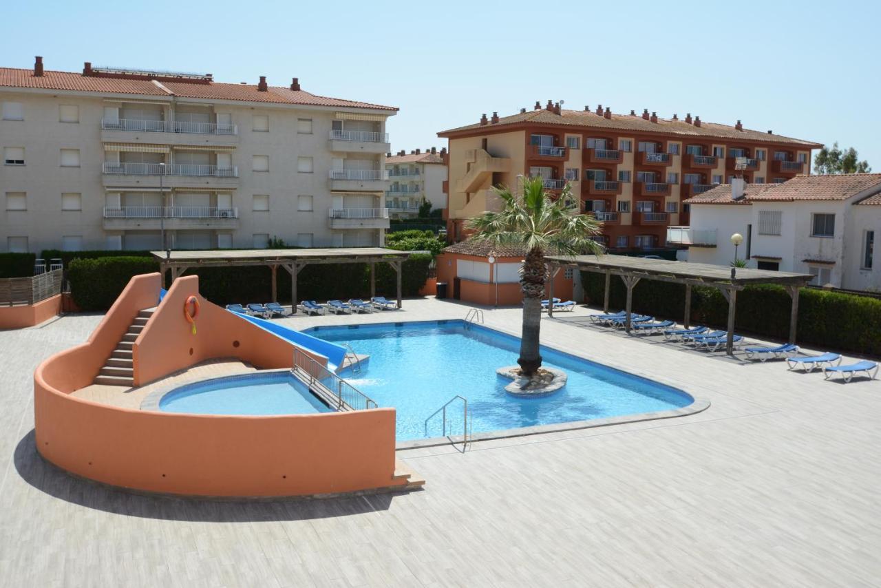 Apartamentos familiares Sa Gavina Gaudí L'Estartit Bagian luar foto