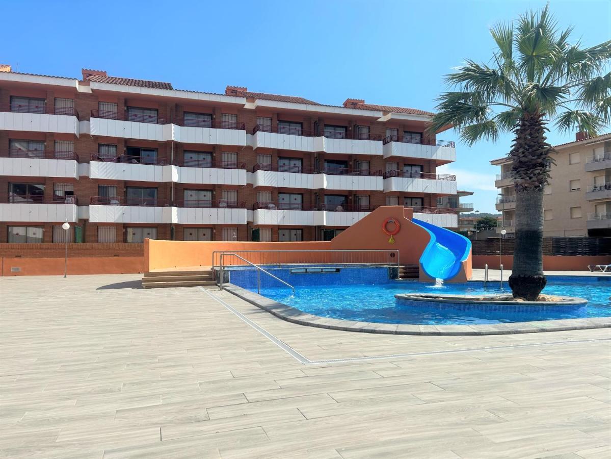 Apartamentos familiares Sa Gavina Gaudí L'Estartit Bagian luar foto