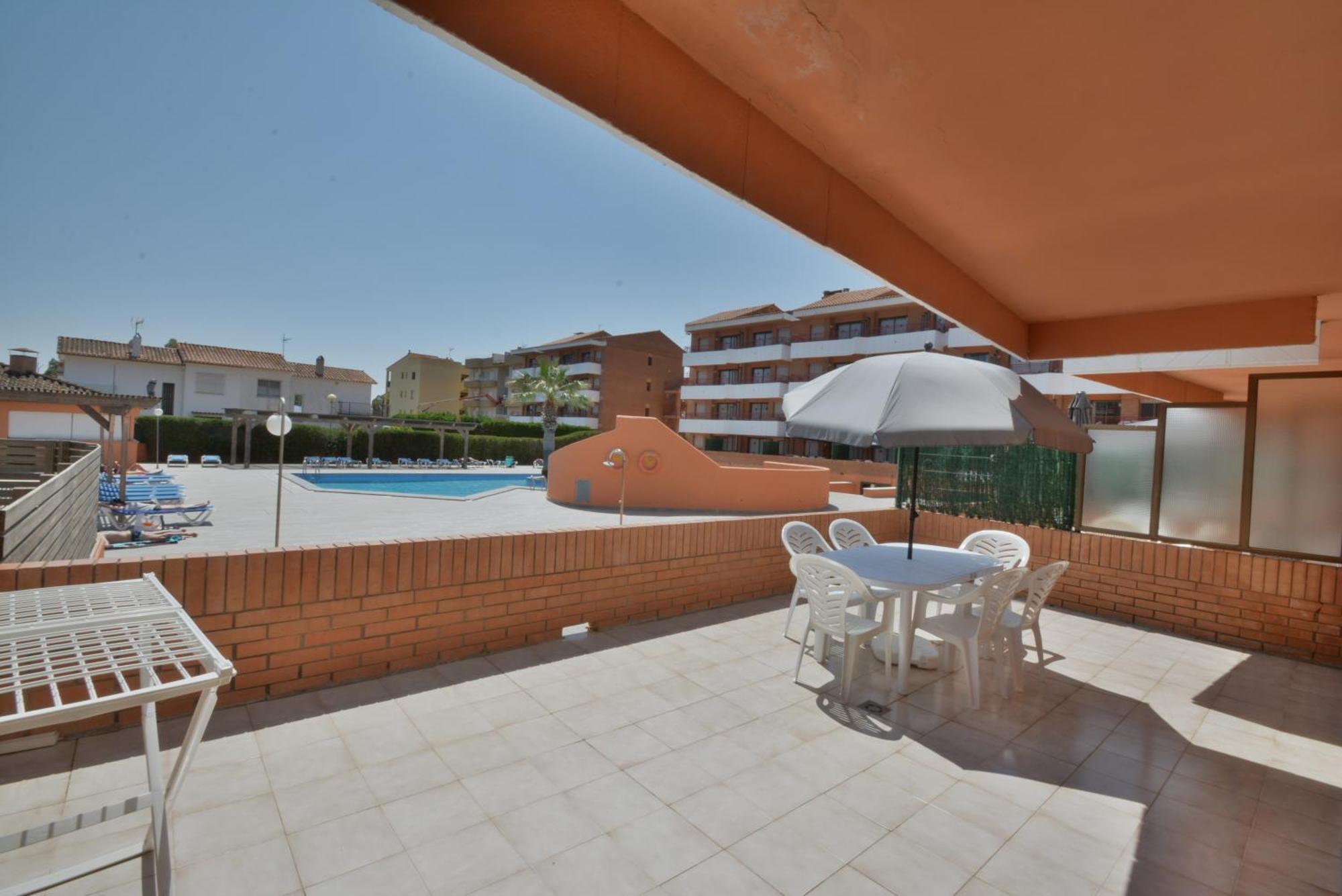 Apartamentos familiares Sa Gavina Gaudí L'Estartit Bagian luar foto