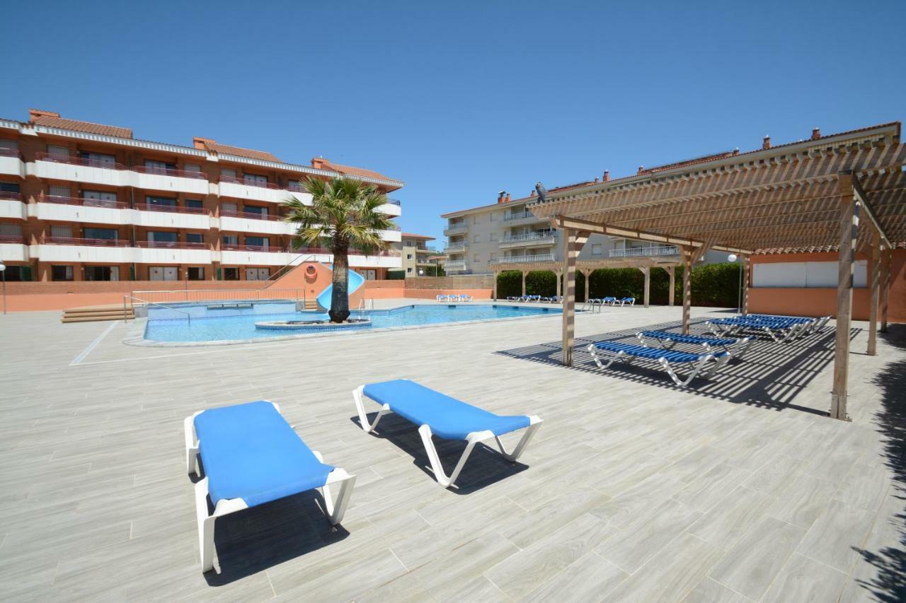 Apartamentos familiares Sa Gavina Gaudí L'Estartit Bagian luar foto